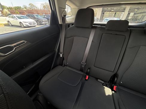 Used 2025 Kia Sportage LX image 39