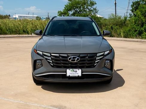 Used 2024 Hyundai Tucson SEL FWD image 2