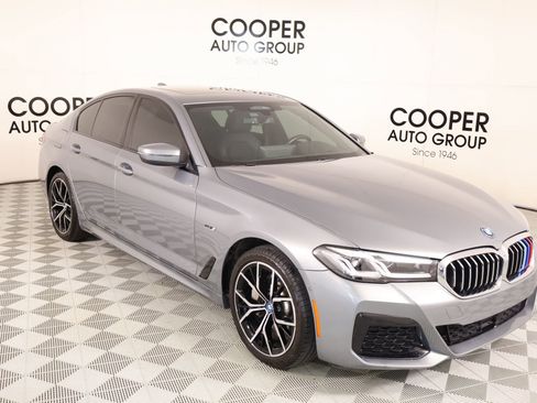 Used 2023 BMW 530e xDrive w/ Premium Package AWD/4WD image 1