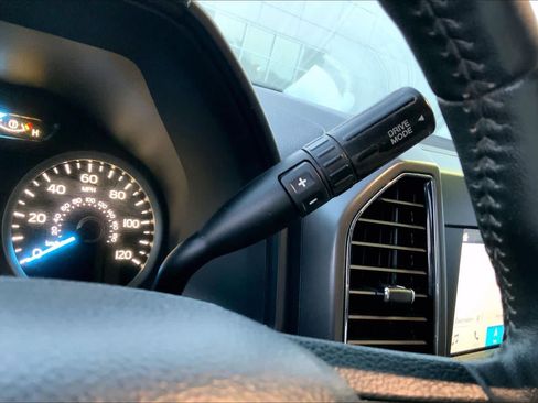 Used 2018 Ford F150 XLT w/ Equipment Group 302A Luxury RWD image 14