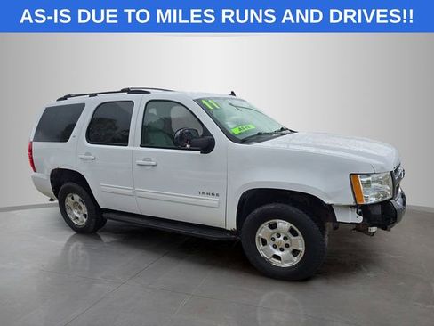 Used 2011 Chevrolet Tahoe LT w/ Luxury Package AWD/4WD image 2