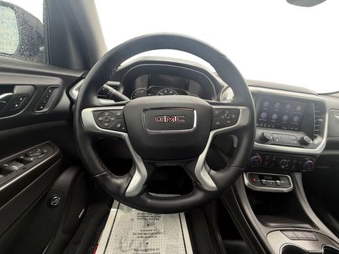 Used 2023 GMC Acadia SLT w/ Elevation Edition FWD image 13