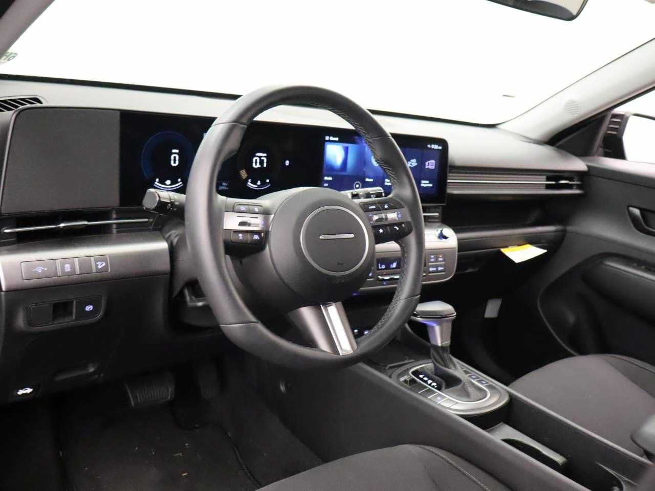 Used 2026 Hyundai Kona SEL Sport FWD image 15