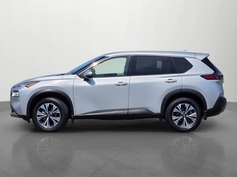 Used 2021 Nissan Rogue SV FWD image 3