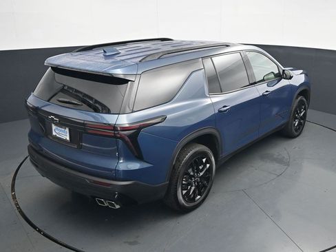 Used 2024 Chevrolet Traverse LT w/ Midnight/Sport Edition FWD image 20