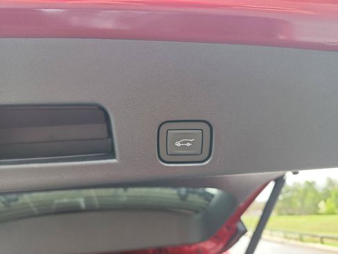 New 2026 GMC Acadia Elevation w/ Elevation Premium Package AWD/4WD image 10