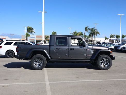 New 2026 Jeep Gladiator Mojave image 3