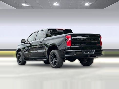 Used 2024 Chevrolet Silverado 1500 RST w/ Convenience Package II RWD image 3