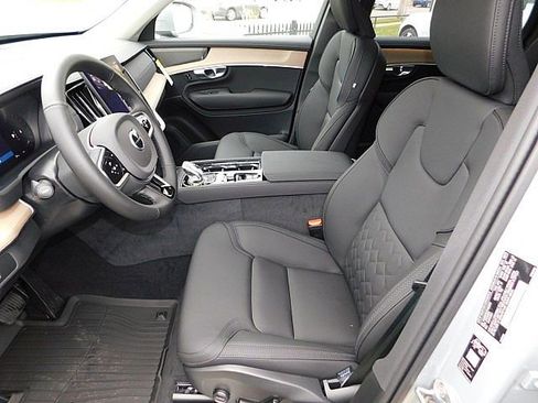 New 2026 Volvo XC90 B6 Plus w/ Protection Package Premier image 15