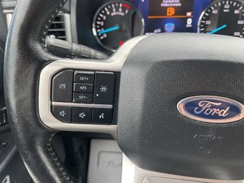 Used 2024 Ford Expedition Max XLT image 32