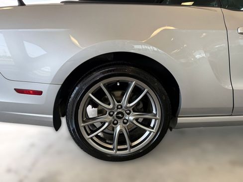 Used 2013 Ford Mustang GT Premium w/ Brembo Brake Pkg RWD image 12