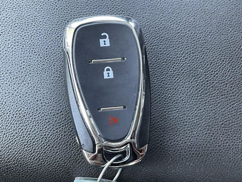 Used 2019 Chevrolet Equinox LT FWD image 28