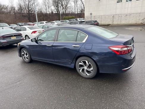 Used 2017 Honda Accord LX image 22