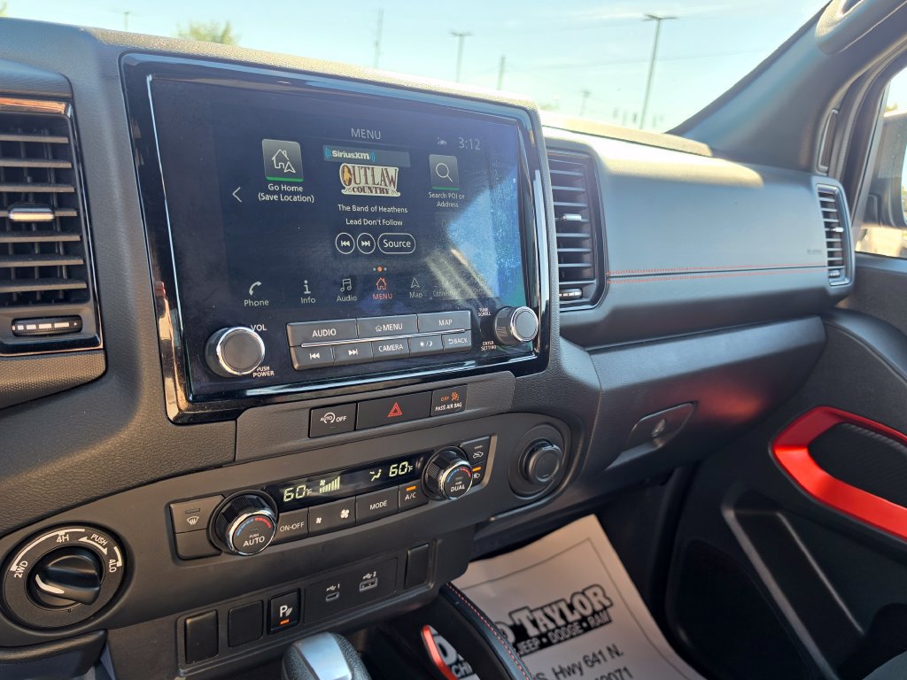 Used 2023 Nissan Frontier PRO-4X w/ Technology Package AWD/4WD image 31