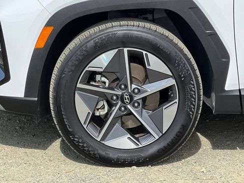 Certified 2025 Hyundai Tucson SEL FWD image 33
