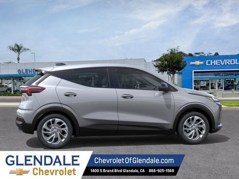 New 2027 Chevrolet Bolt LT FWD image 5