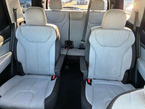 Used 2022 Hyundai Palisade SEL image 16
