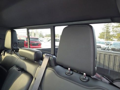 Used 2020 Chevrolet Silverado 1500 LT w/ All-Star Edition image 13