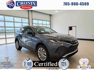 Used 2023 Toyota Venza XLE AWD/4WD video 1
