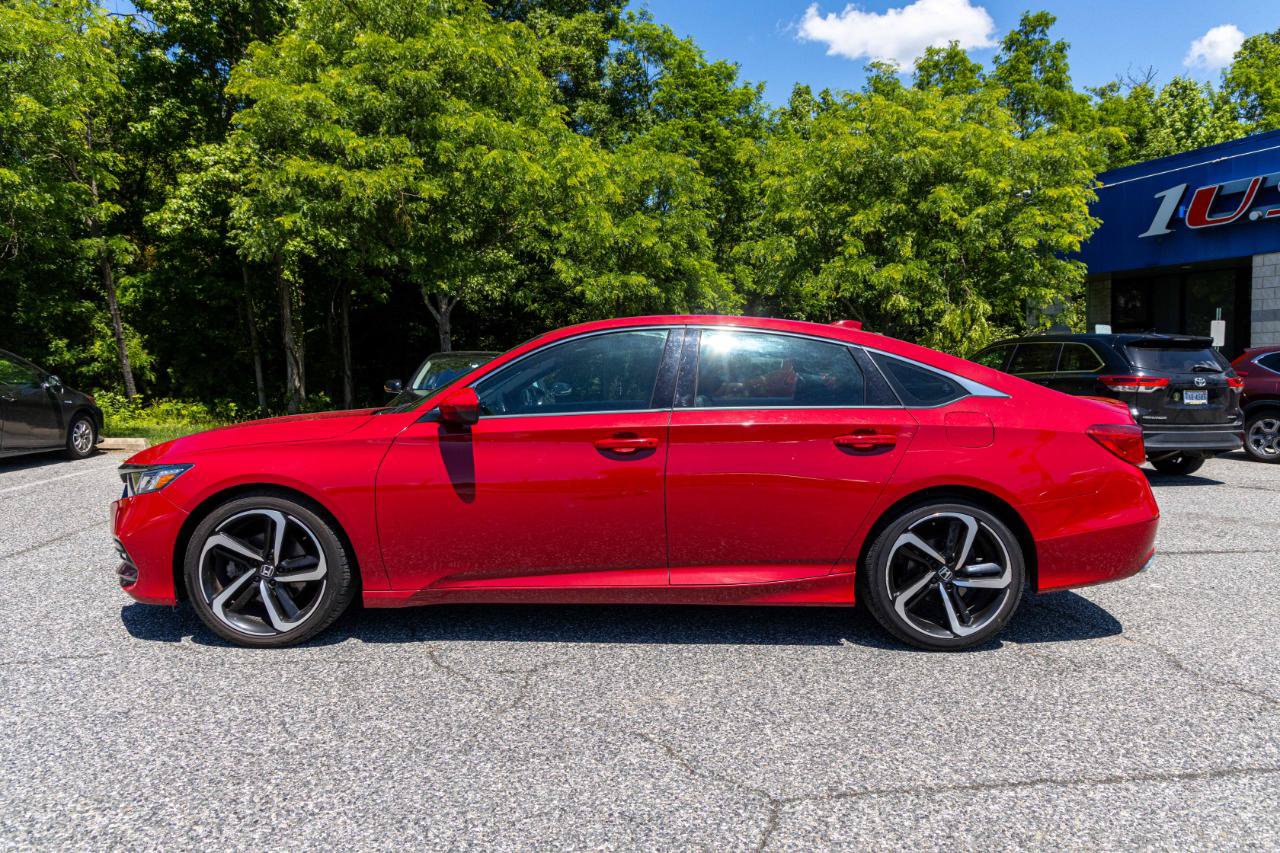 Used 2018 Honda Accord Sport image 3