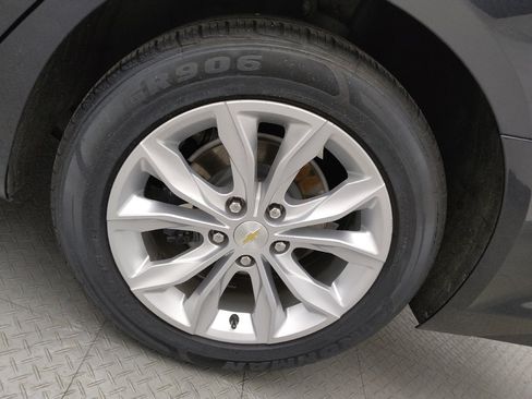 Used 2023 Chevrolet Malibu LT FWD image 31