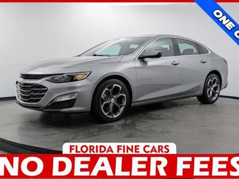 Used 2024 Chevrolet Malibu LT FWD image 1