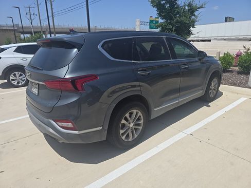 Used 2020 Hyundai Santa Fe SEL FWD image 4
