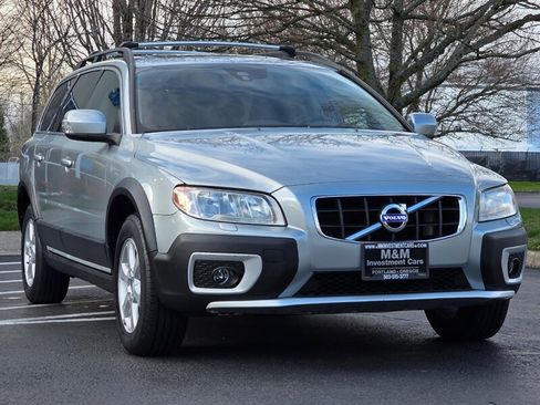 Used 2013 Volvo XC70 3.2 Platinum image 2