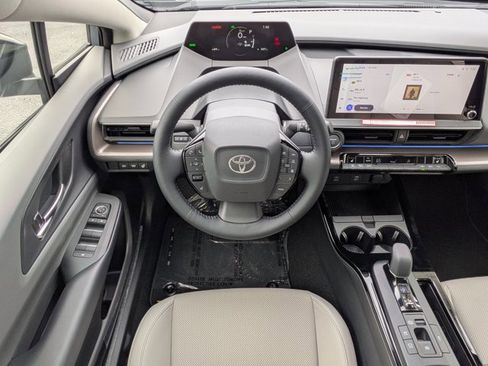 New 2026 Toyota Prius XLE image 15