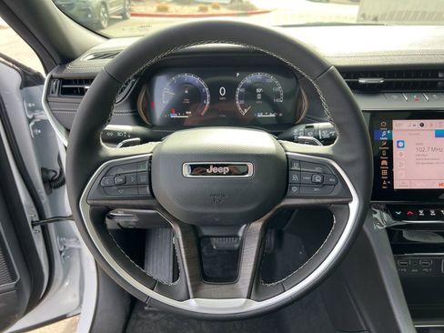 New 2026 Jeep Grand Cherokee L Limited w/ Limited Altitude Package AWD/4WD image 12