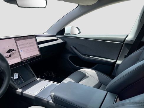 Used 2024 Tesla Model 3 Long Range RWD image 27