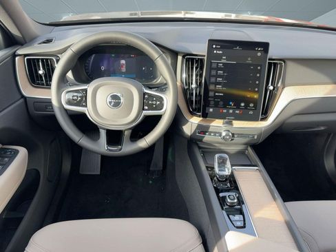 Used 2026 Volvo XC60 B5 Plus w/ Climate Package AWD/4WD image 28