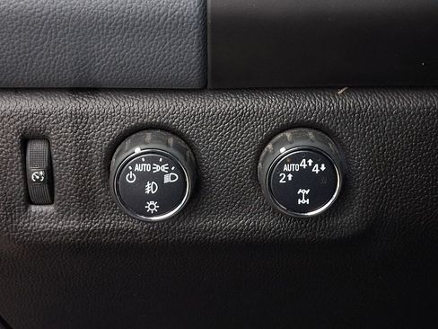 Used 2017 Chevrolet Colorado Z71 AWD/4WD image 26