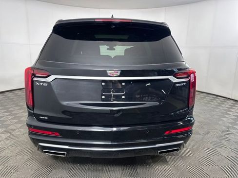 Used 2024 Cadillac XT6 Luxury image 4