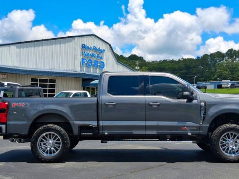 Used 2026 Ford F250 Lariat AWD/4WD image 6