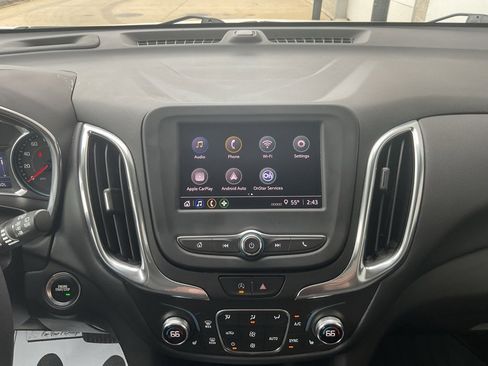 Used 2022 Chevrolet Equinox LT image 18