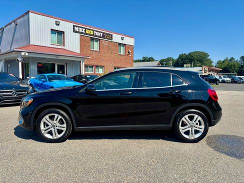 Used 2018 Mercedes-Benz GLA 250 4MATIC image 5