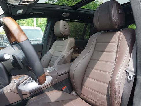 Certified 2023 Mercedes-Benz GLS 580 4MATIC image 24