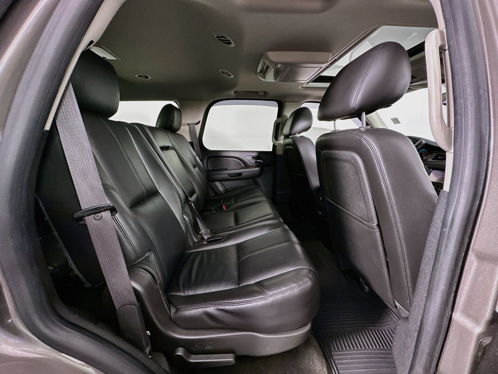 Used 2013 Chevrolet Tahoe LT w/ Luxury Package AWD/4WD image 31