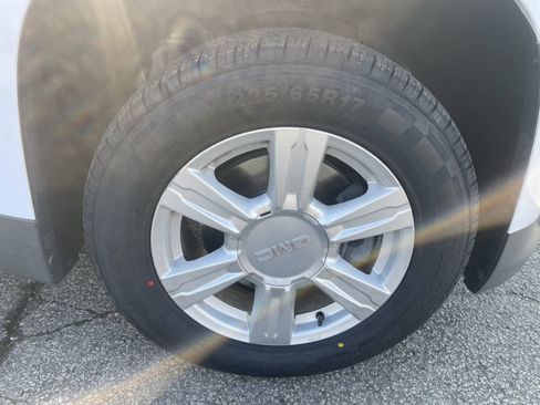 Used 2015 GMC Terrain SLE FWD image 12