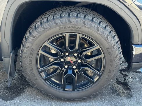 Used 2023 GMC Sierra 1500 Elevation w/ X31 Off-Road Package AWD/4WD image 45