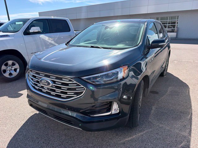 Used 2022 Ford Edge Titanium w/ Equipment Group 301A AWD/4WD image 3