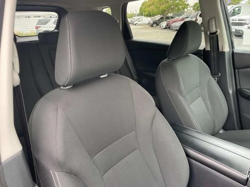Used 2025 Nissan Rogue S FWD image 35