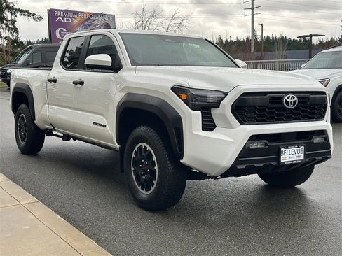 Used 2024 Toyota Tacoma TRD Off-Road image 37