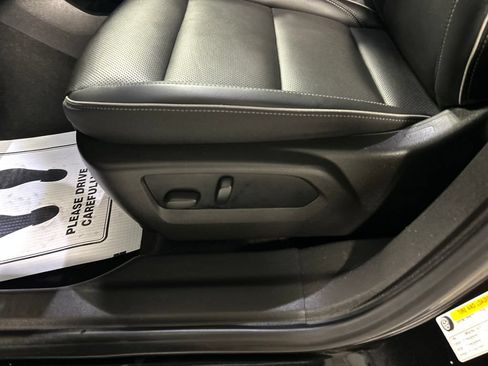 Used 2023 Buick Envision Essence FWD image 11