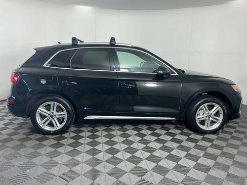 Used 2022 Audi Q5 e Premium w/ Convenience Package AWD/4WD image 8