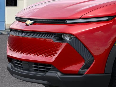 New 2026 Chevrolet Equinox EV LT image 37