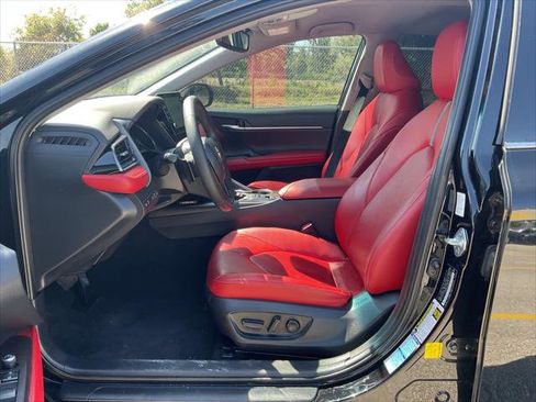 Used 2022 Toyota Camry XSE image 23