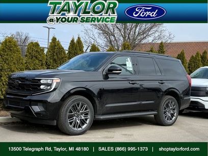 New 2026 Ford Expedition Platinum w/ Stealth Appearance Package