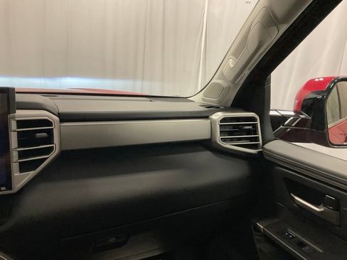 Used 2022 Toyota Tundra Limited AWD/4WD image 30